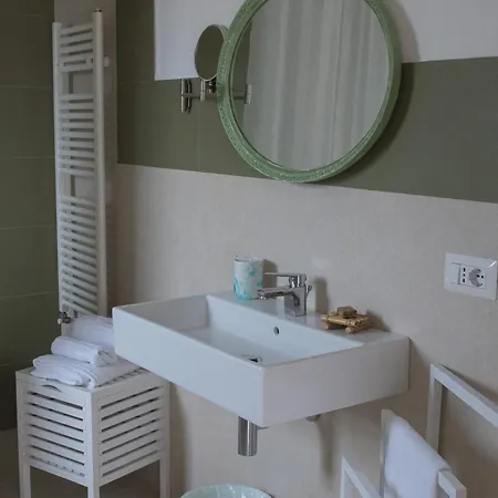 Ych-le Grotte Di Sileno Castellaneta